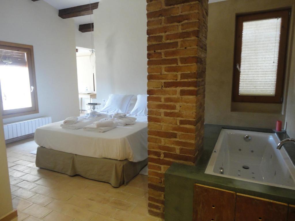 Hotel Rural Cal Torner Adults Only Guiamets Phòng bức ảnh