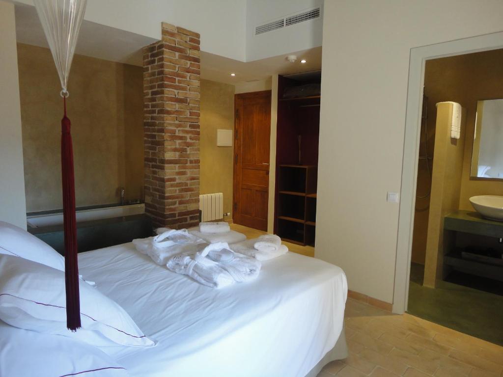 Hotel Rural Cal Torner Adults Only Guiamets Phòng bức ảnh
